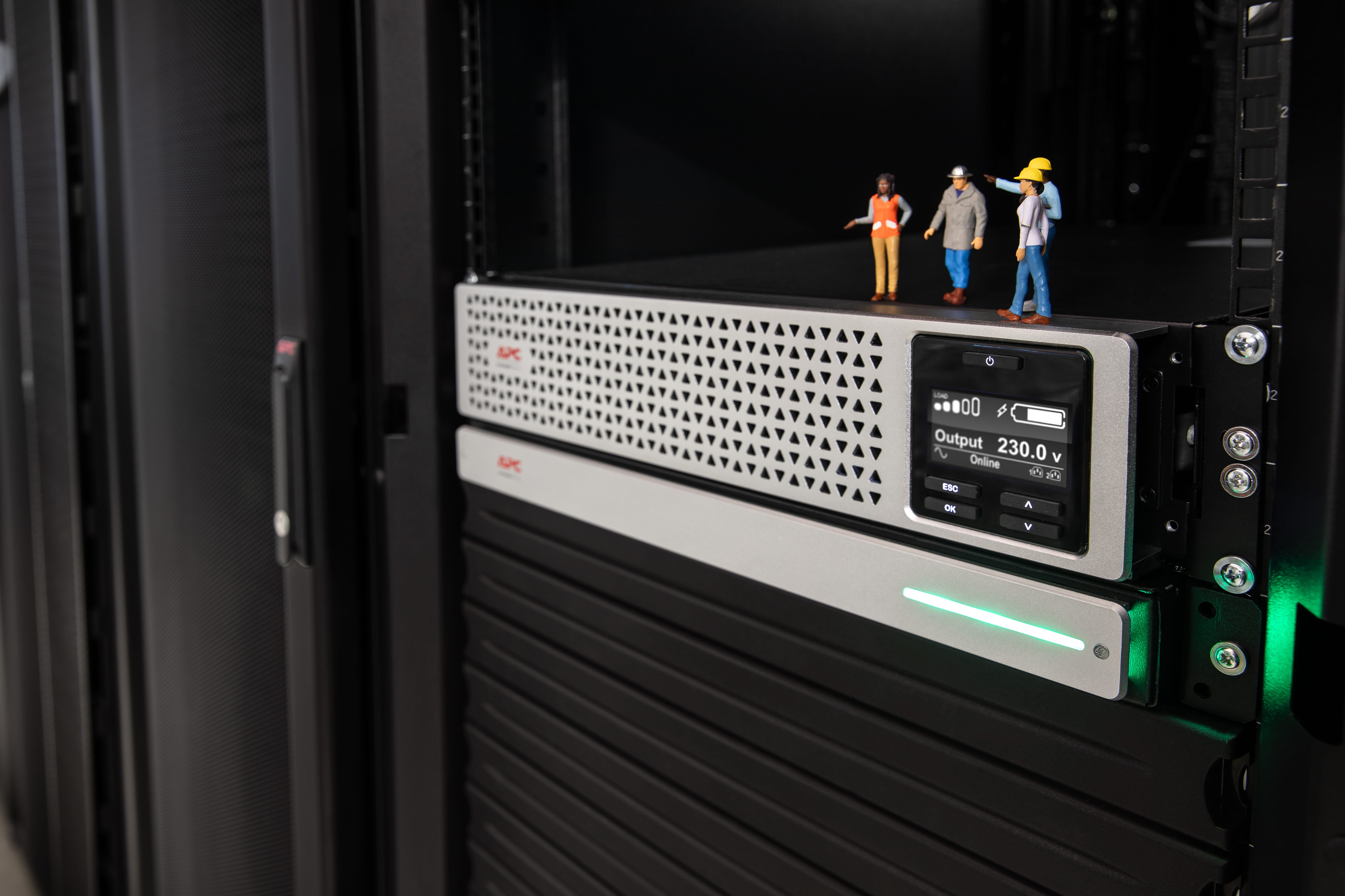 APC Smart-UPS Li-Ion 1000VA - USV (in Rack montierbar/extern) - Online-USV