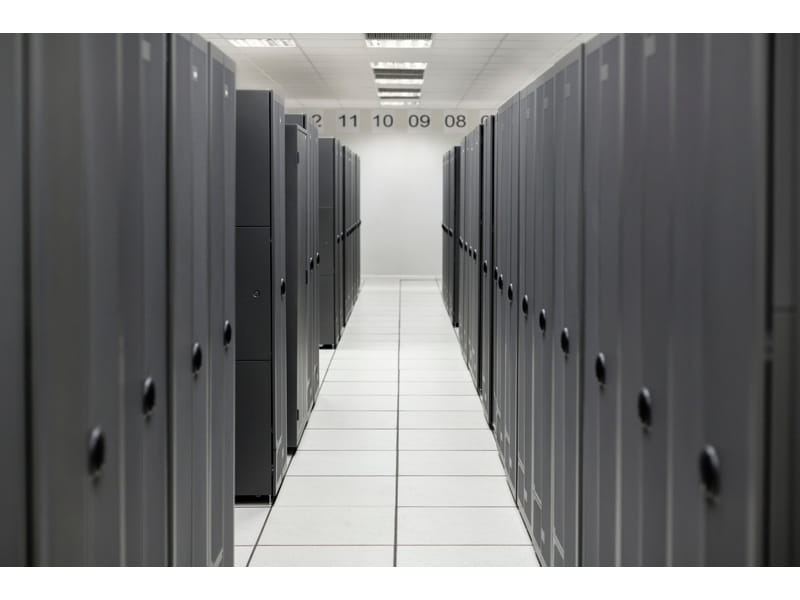 HPE MR416i-p Gen11 SPDM - Speicher-Controller - bis zu 240 physische Laufwerke, bis zu 64 logische Laufwerke - 16 Sender/Kanal - SATA 6Gb/s / SAS 12Gb/s / PCIe 4.0 (NVMe)
